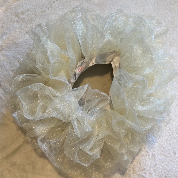 Gold 0-12 Month Tutu Like New Condition - Picture 3 of 6